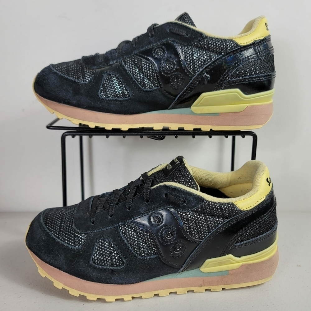 Saucony girls child Shadow Original Sneaker Sz 2 Black